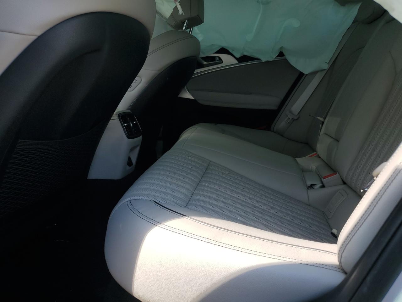 GENESIS G70 ADVANCED