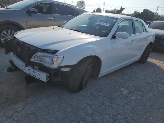 VIN 2C3CCAAG6FH820405 2015 Chrysler 300, Limited no.1