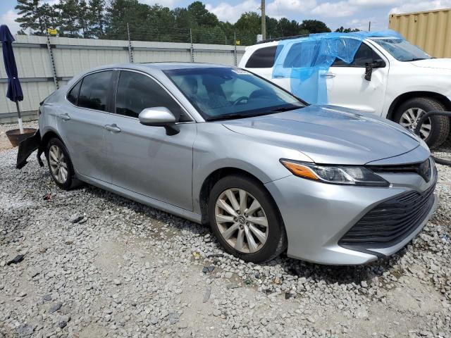 VIN 4T1B11HKXJU095285 2018 Toyota Camry, L no.4