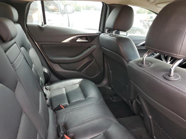 2017 INFINITI QX30 BASE - SJKCH5CR6HA024027