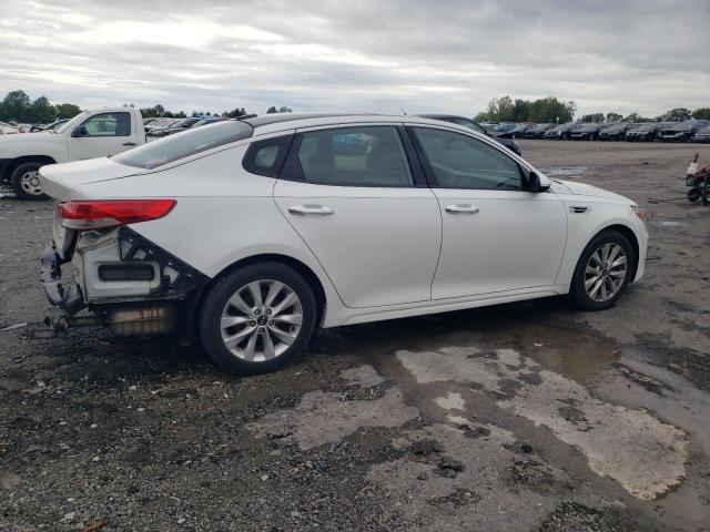 VIN 5XXGU4L3XGG065043 2016 KIA Optima, EX no.3