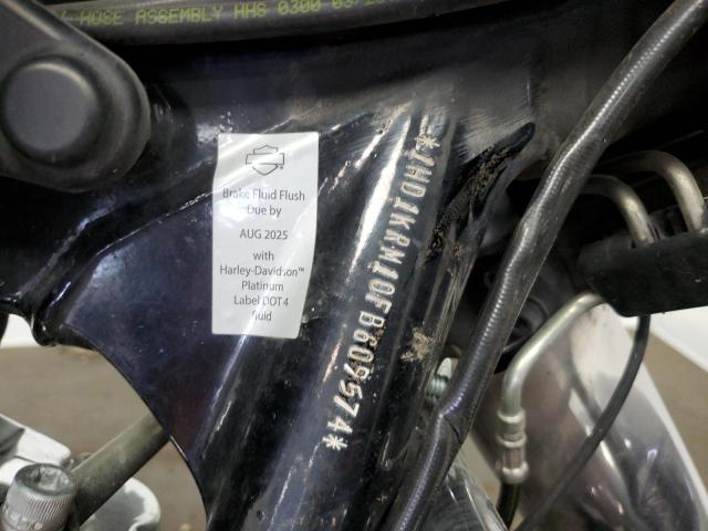 2015 HARLEY-DAVIDSON FLHXS STRE - 1HD1KRM10FB609574