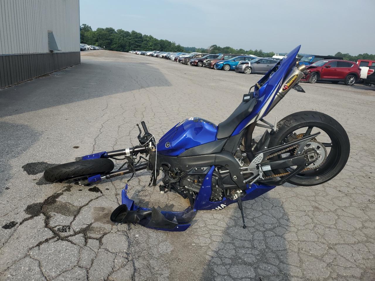 Lot #3050594109 2005 YAMAHA YZFR1