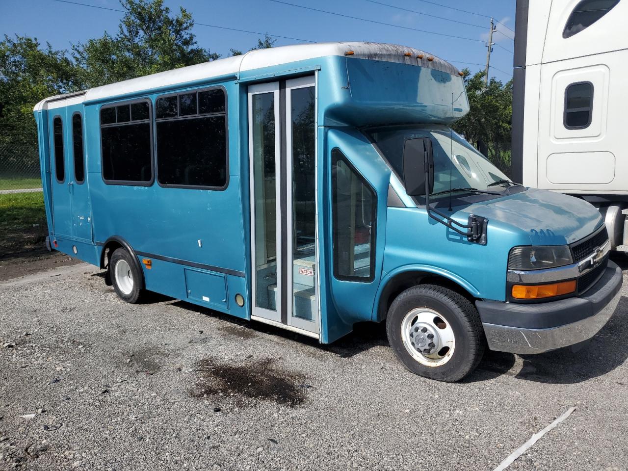 Lot #2921330836 2011 CHEVROLET EXPRESS G4