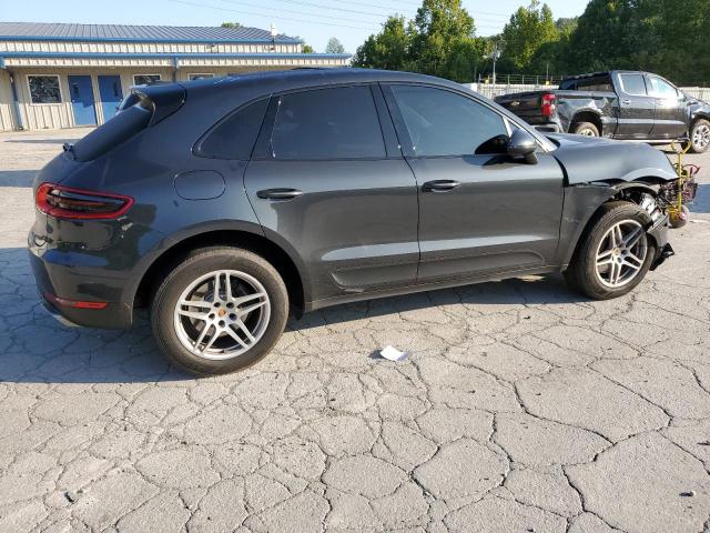 VIN WP1AA2A59JLB15847 2018 Porsche Macan no.3