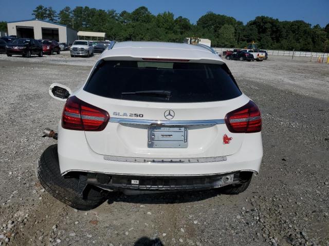 2018 MERCEDES-BENZ GLA 250 - WDCTG4EBXJJ505396