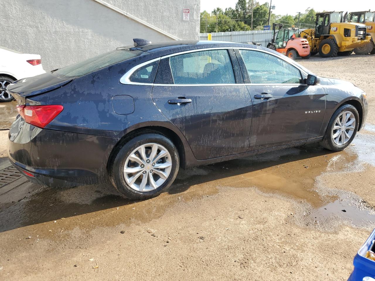 Lot #2948392914 2023 CHEVROLET MALIBU LT