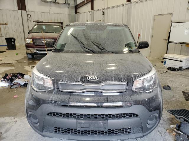 VIN KNDJN2A28J7585369 2018 KIA Soul no.5