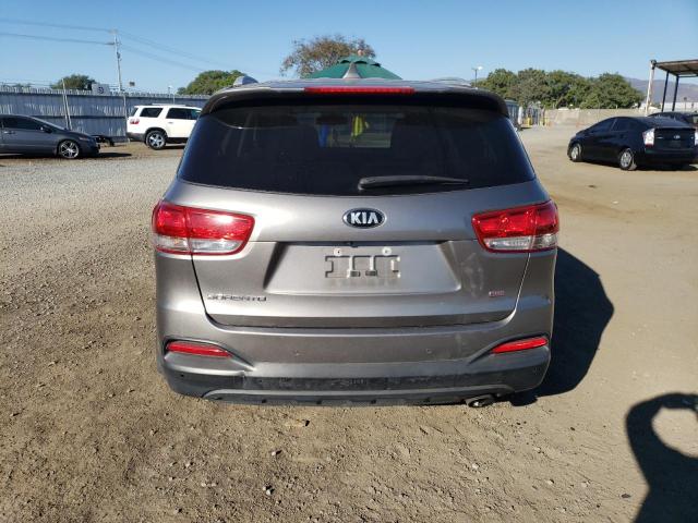 VIN 5XYPG4A35HG249023 2017 KIA Sorento, LX no.6