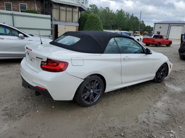 VIN WBA2L3C33HV667390 2017 BMW 2 Series, M240XI no.3