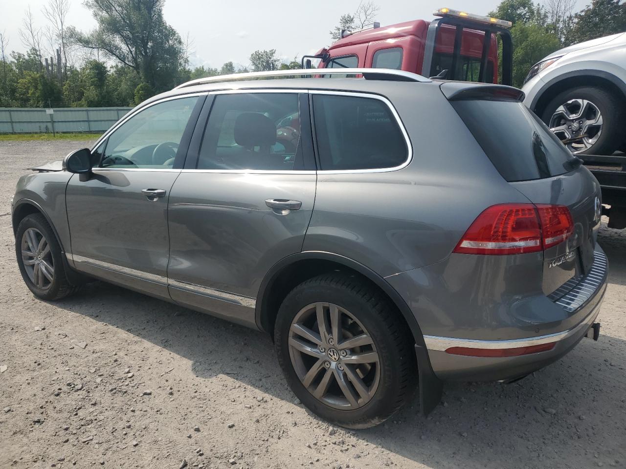 Lot #3049503649 2016 VOLKSWAGEN TOUAREG SP