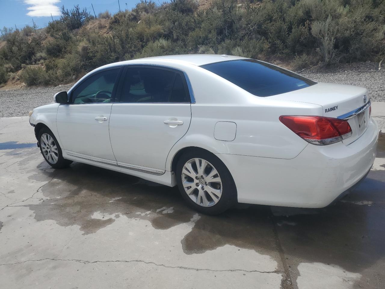 Lot #2904866127 2011 TOYOTA AVALON BAS