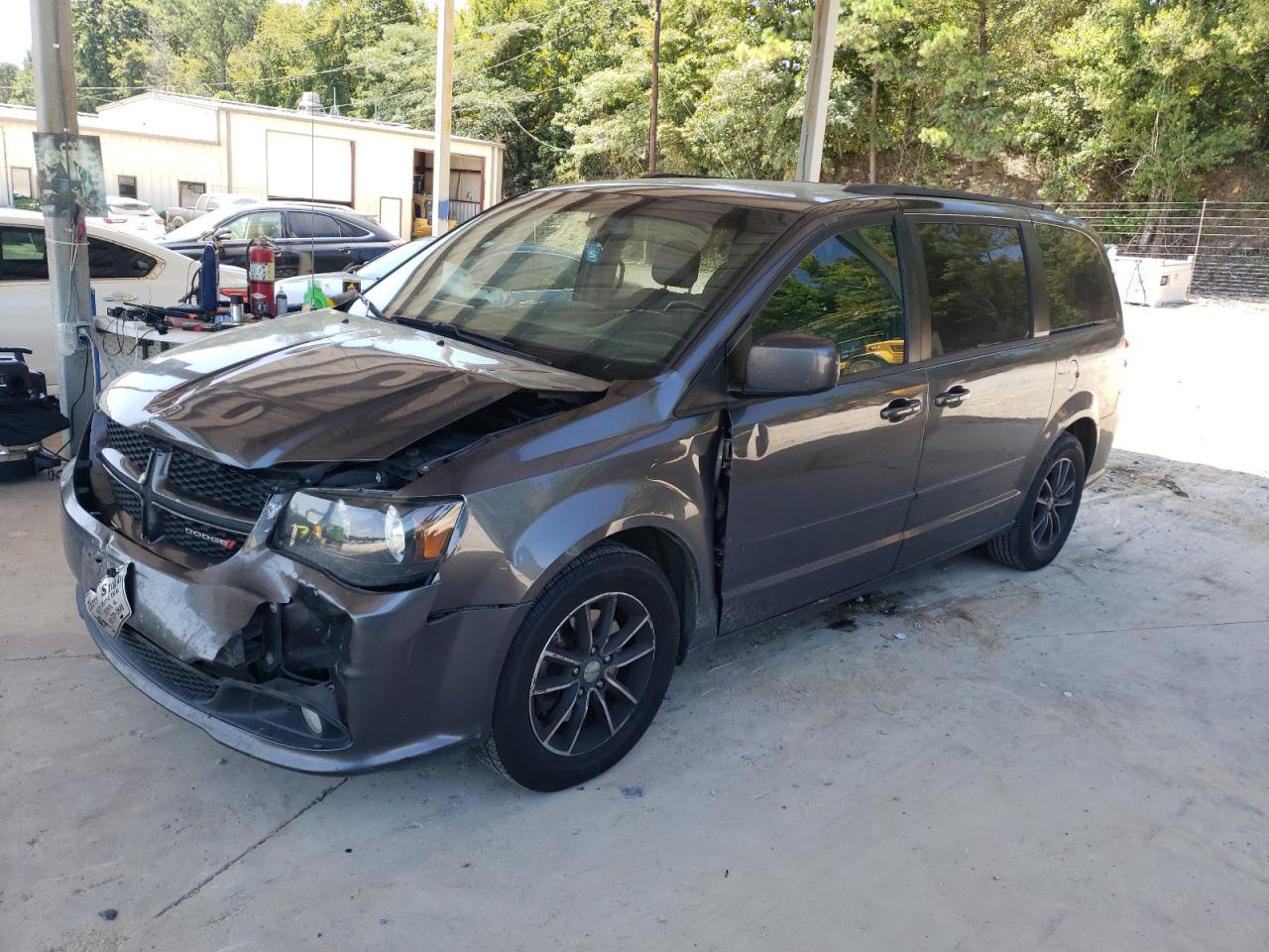 Lot #2991906183 2017 DODGE GRAND CARA