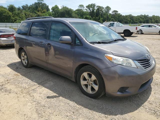 VIN 5TDKK3DC9GS745815 2016 Toyota Sienna, LE no.4