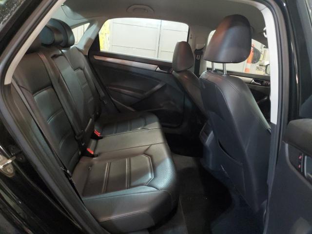 2015 VOLKSWAGEN PASSAT S - 1VWAS7A32FC097531