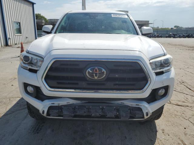 VIN 3TMCZ5AN2JM143024 2018 Toyota Tacoma, Double Cab no.5