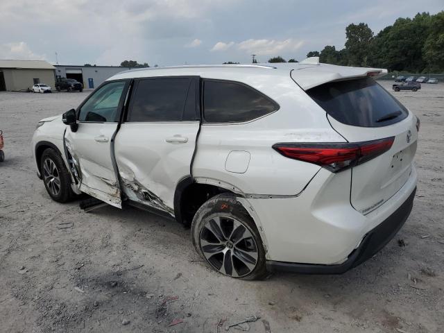 VIN 5TDHZRBH3MS125366 2021 Toyota Highlander, Xle no.2