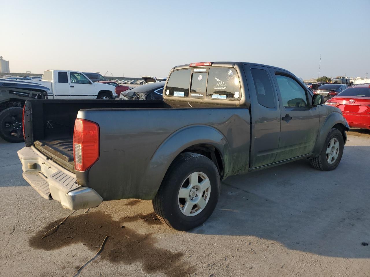 NISSAN FRONTIER K 2005 gray  gas 1N6AD06UX5C403425 photo #4