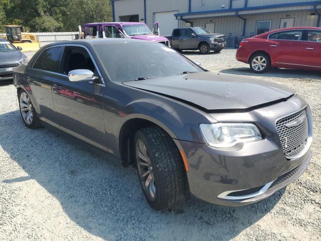 VIN 2C3CCAAG4KH667209 2019 Chrysler 300, Touring no.4