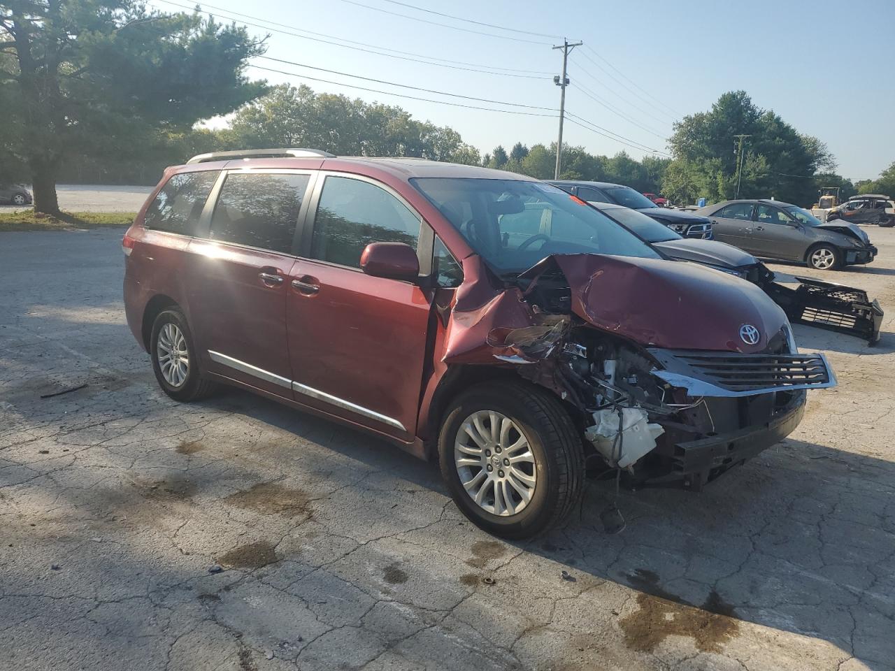 Lot #2857879007 2021 TOYOTA SIENNA