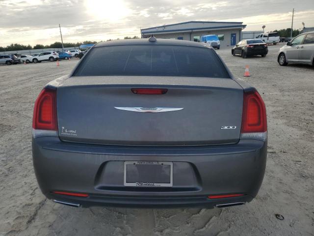 VIN 2C3CCAAG3JH264515 2018 Chrysler 300, Touring no.6