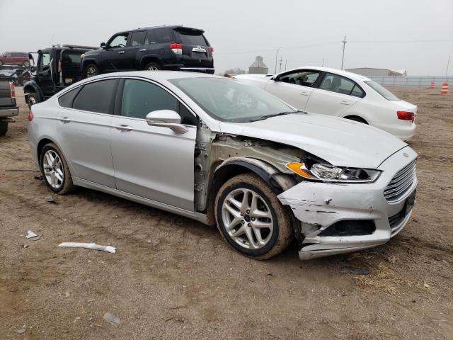 VIN 3FA6P0HD5GR135049 2016 Ford Fusion, SE no.4