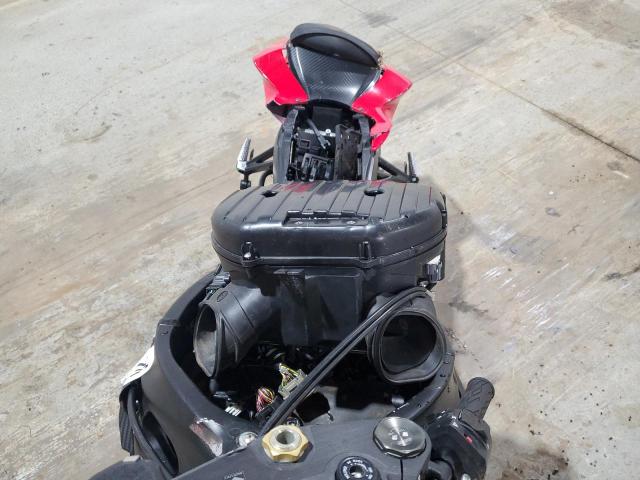 2013 SUZUKI GSX-R600 JS1GN7FAXD2102709