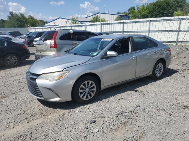 VIN 4T1BF1FK0FU911951 2015 Toyota Camry, LE no.1