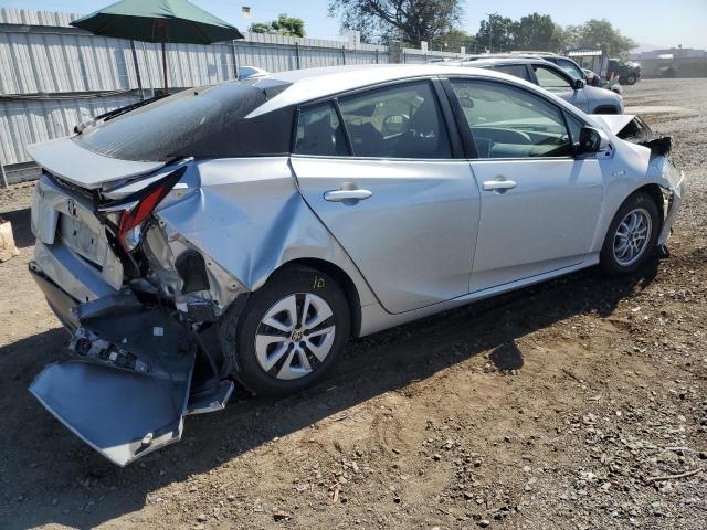 VIN JTDKARFU0J3063555 2018 Toyota Prius no.3