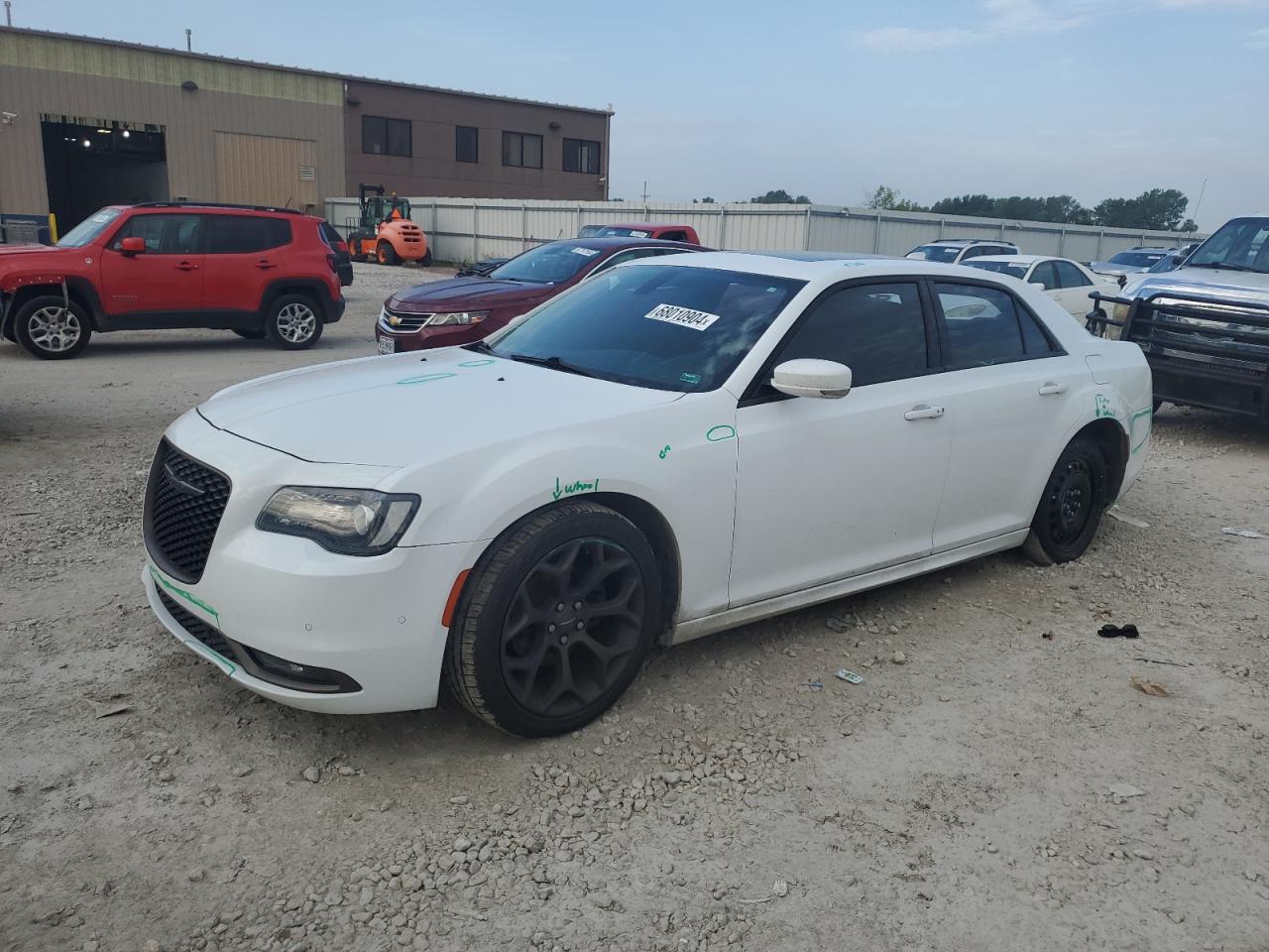  Salvage Chrysler 300