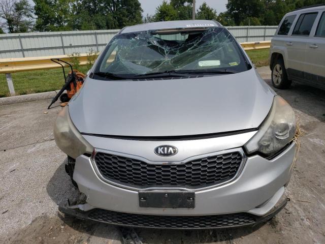 VIN KNAFK4A68G5455770 2016 KIA Forte, LX no.5