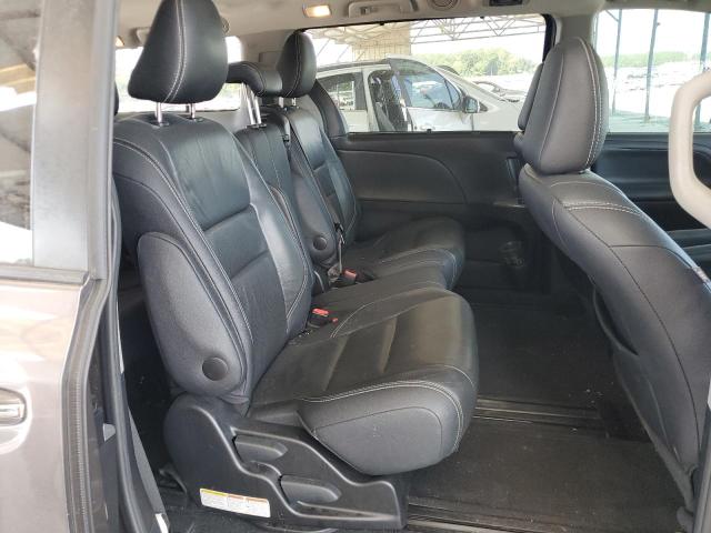 2016 TOYOTA SIENNA SE 5TDXK3DC6GS751318