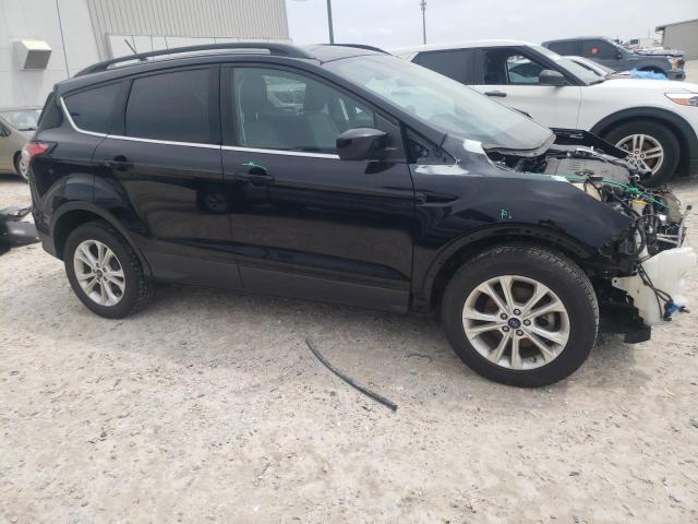 VIN 1FMCU0GD7JUA94488 2018 Ford Escape, SE no.4