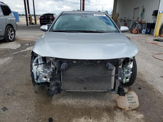 VIN 4T1B11HK5JU019019 2018 Toyota Camry, L no.5