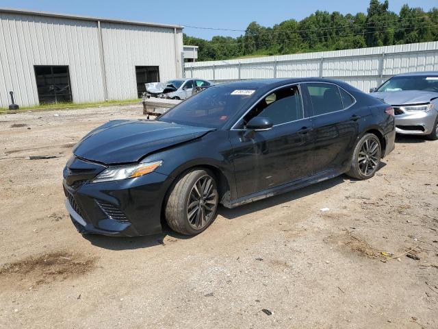 VIN 4T1B61HKXJU102060 2018 Toyota Camry, Xse no.1