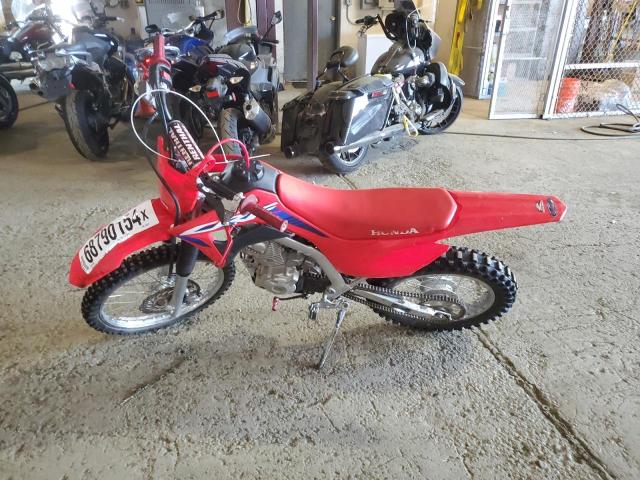 HONDA CRF125 FB 2024 red  gas LALJE0371R3601477 photo #4
