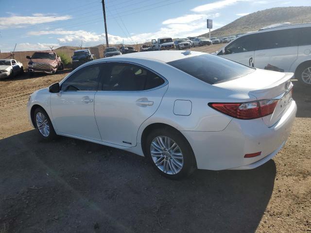 VIN JTHBW1GGXD2018935 2013 Lexus ES, 300H no.2