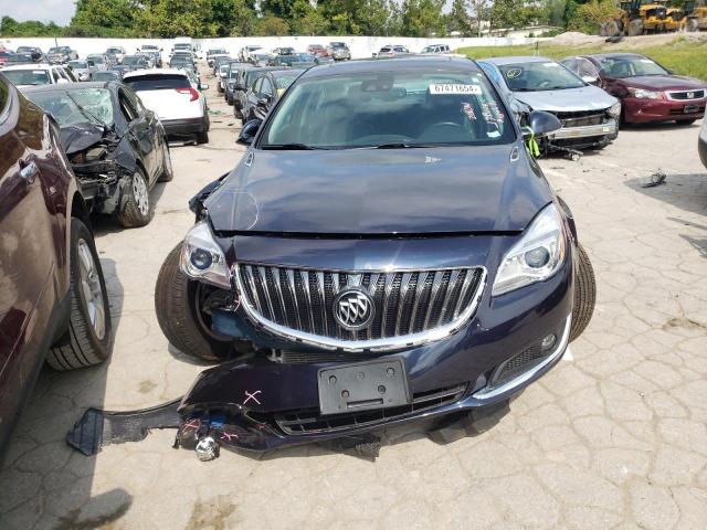 VIN 2G4GR5GX7H9110030 2017 Buick Regal, Premium no.5