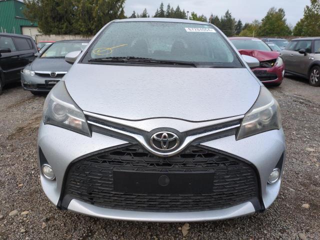 VIN VNKKTUD35FA036529 2015 Toyota Yaris no.5