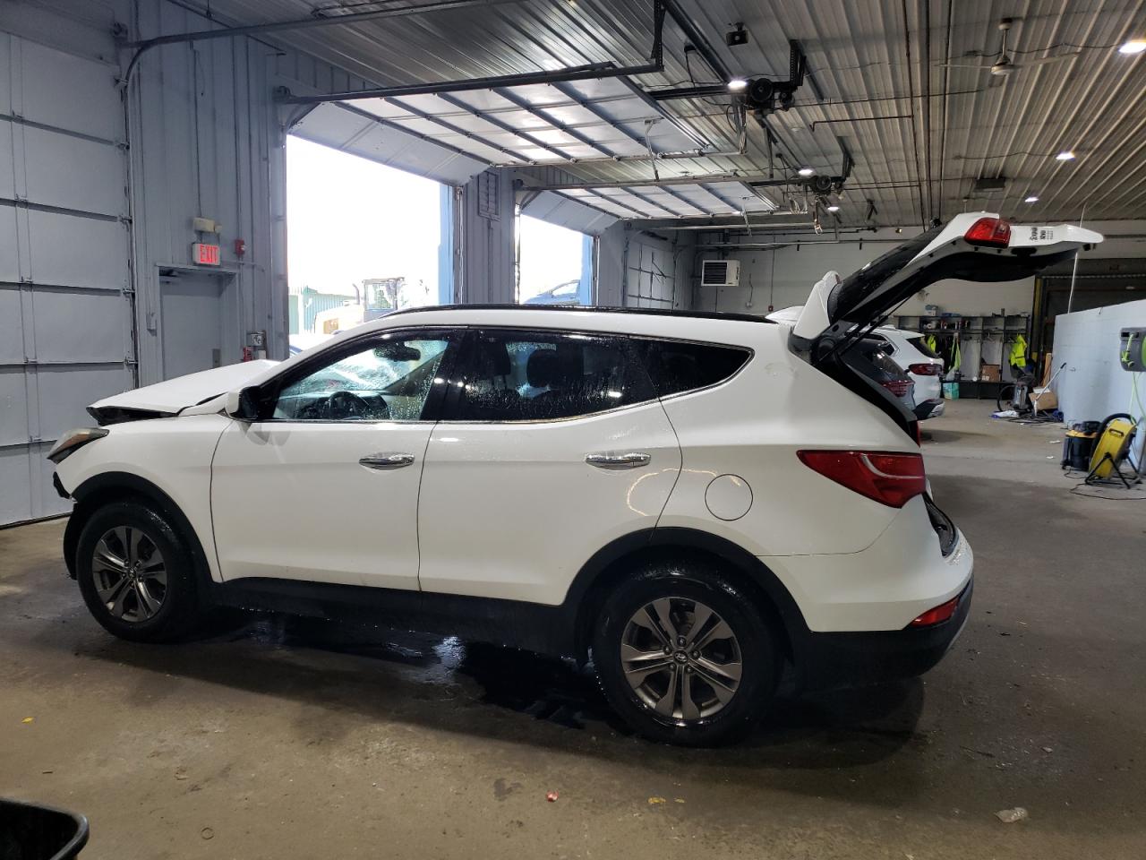 Lot #2921603638 2013 HYUNDAI SANTA FE S