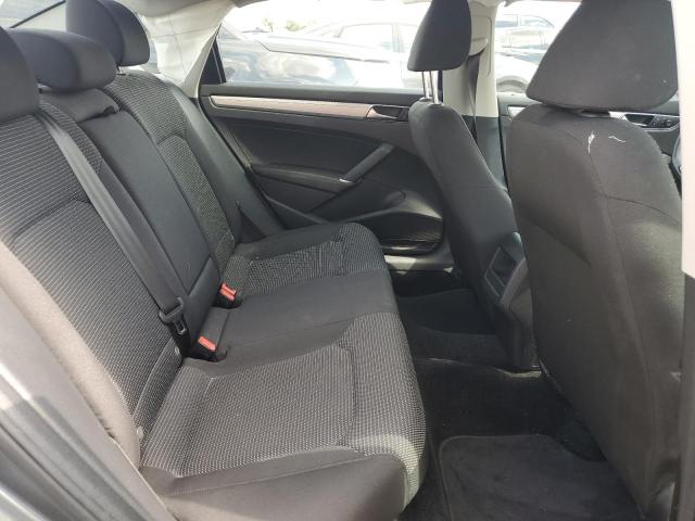 2017 VOLKSWAGEN PASSAT S - 1VWAT7A33HC018951