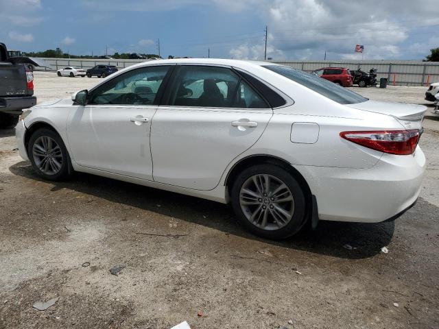 VIN 4T1BF1FK5FU937090 2015 Toyota Camry, LE no.2