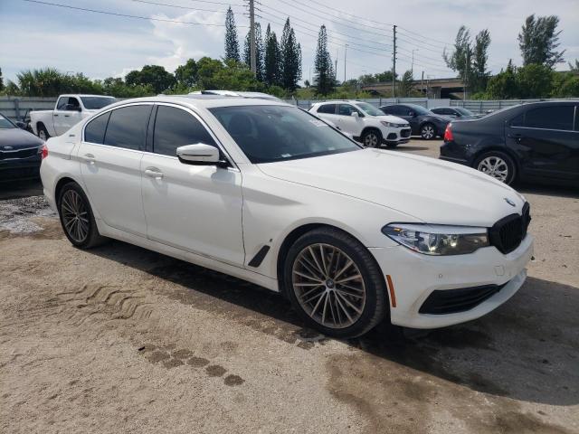 VIN WBAJA9C54KB253744 2019 BMW 5 Series, 530E no.4