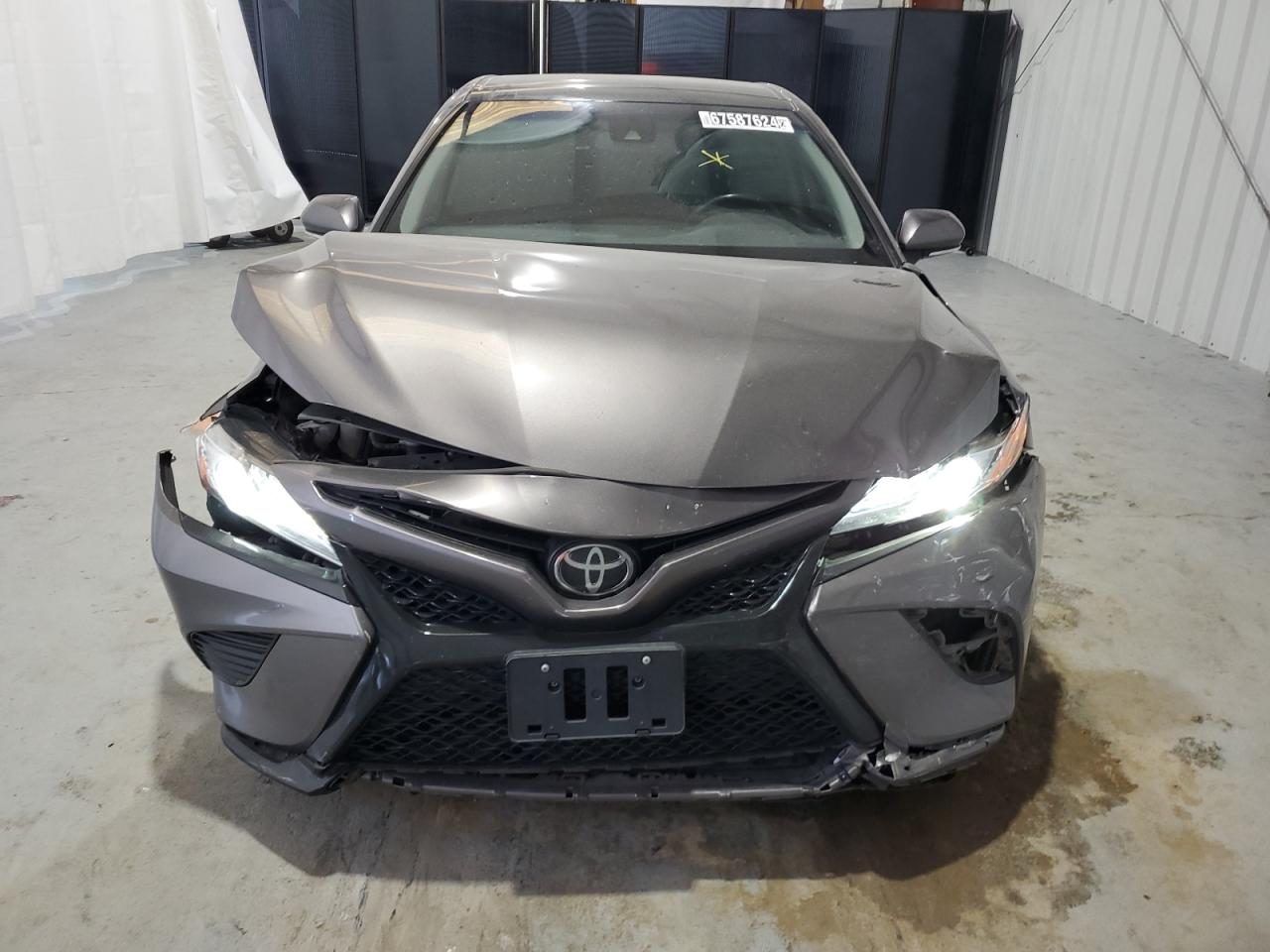 Lot #2831481380 2020 TOYOTA CAMRY XSE