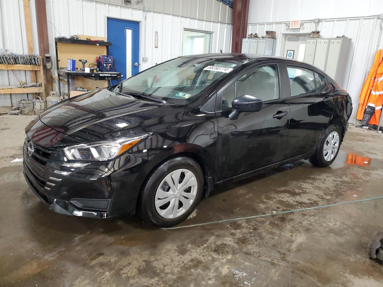 Lot #3033360827 2023 NISSAN VERSA S