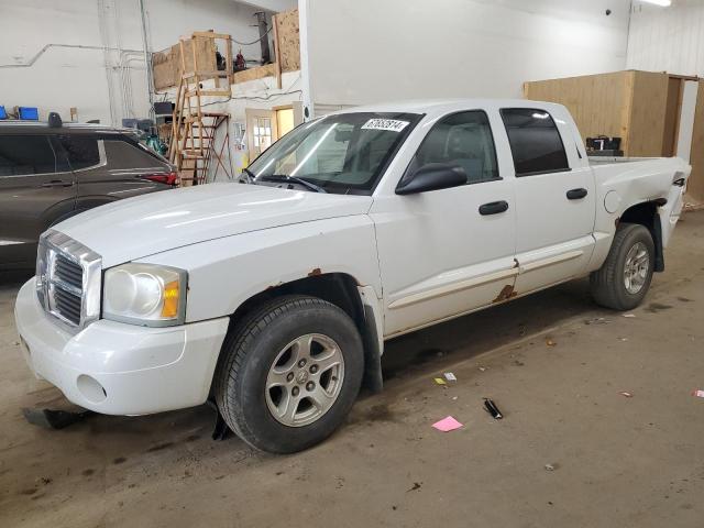 DODGE DAKOTA QUA