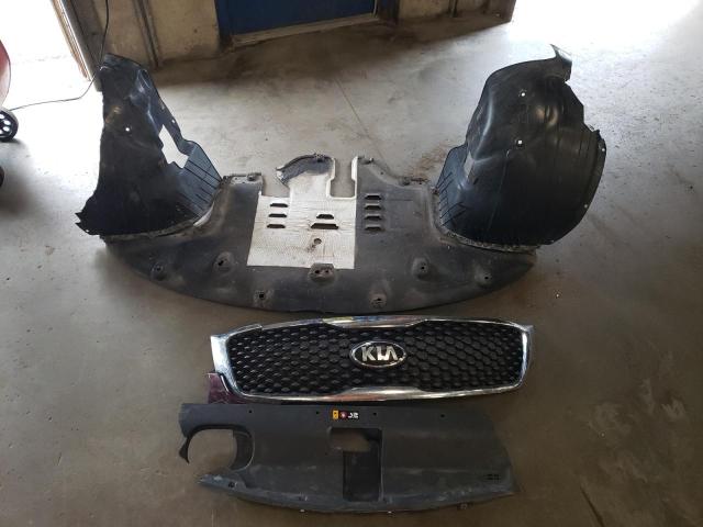 2018 KIA SORENTO LX - 5XYPGDA5XJG391617