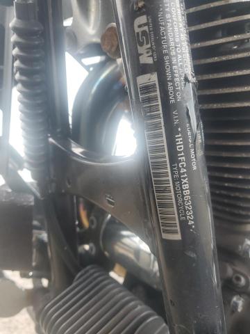 2011 HARLEY-DAVIDSON FLHTCU - 1HD1FC41XBB632324
