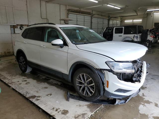 VIN 3VV3B7AX0LM081239 2020 Volkswagen Tiguan, SE no.4