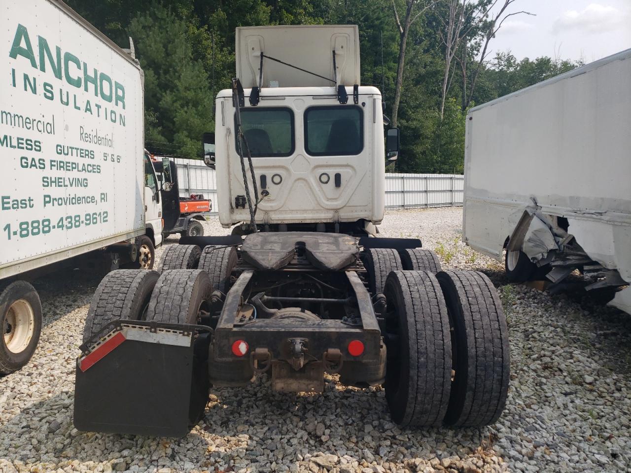 Lot #2808263515 2020 FREIGHTLINER CASCADIA 1